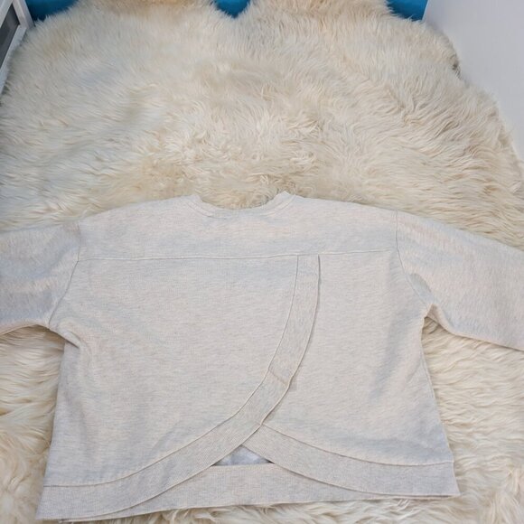 Ariat Women's Heather Oatmeal Long Sleeve Cowboy Graphic Crew Sweater Size M - Picture 8 of 8